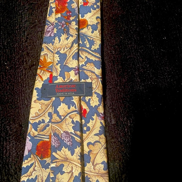 American Traditions Men’s Fall Print Necktie - Picture 3 of 4